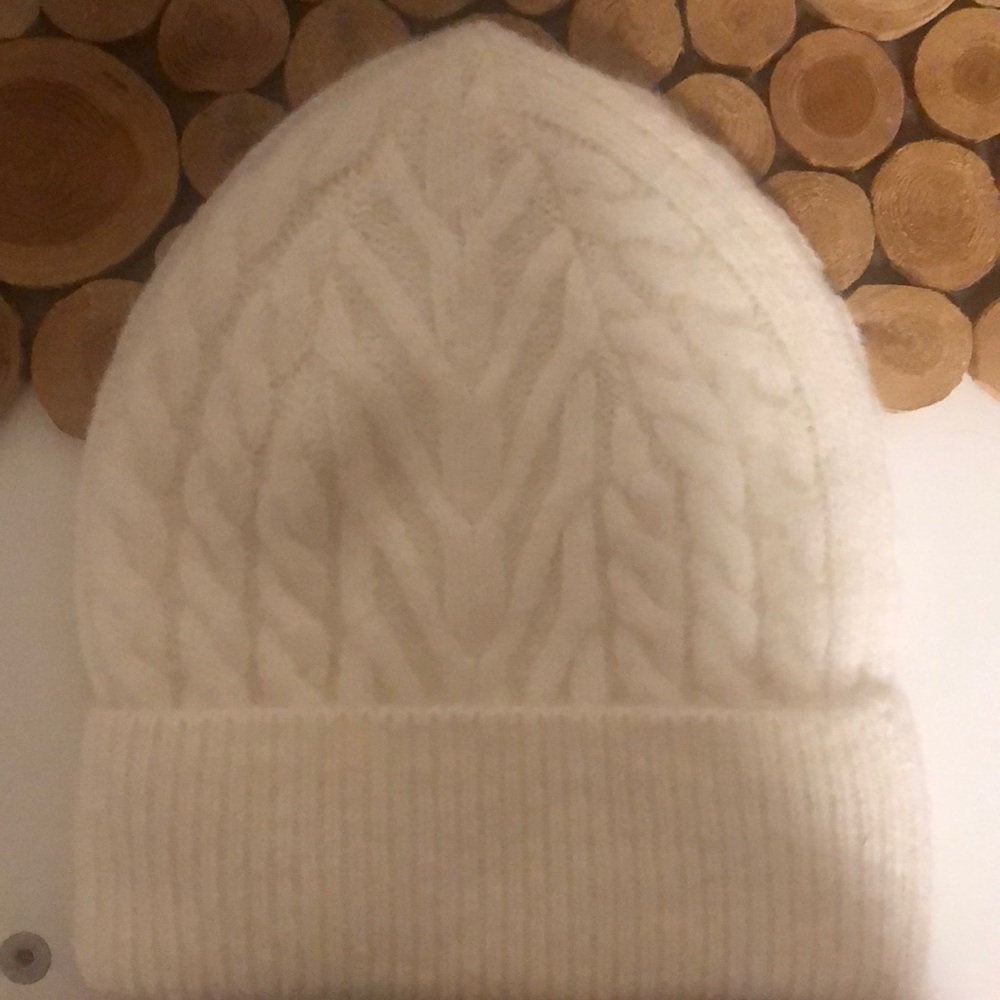 Off-white Beanie